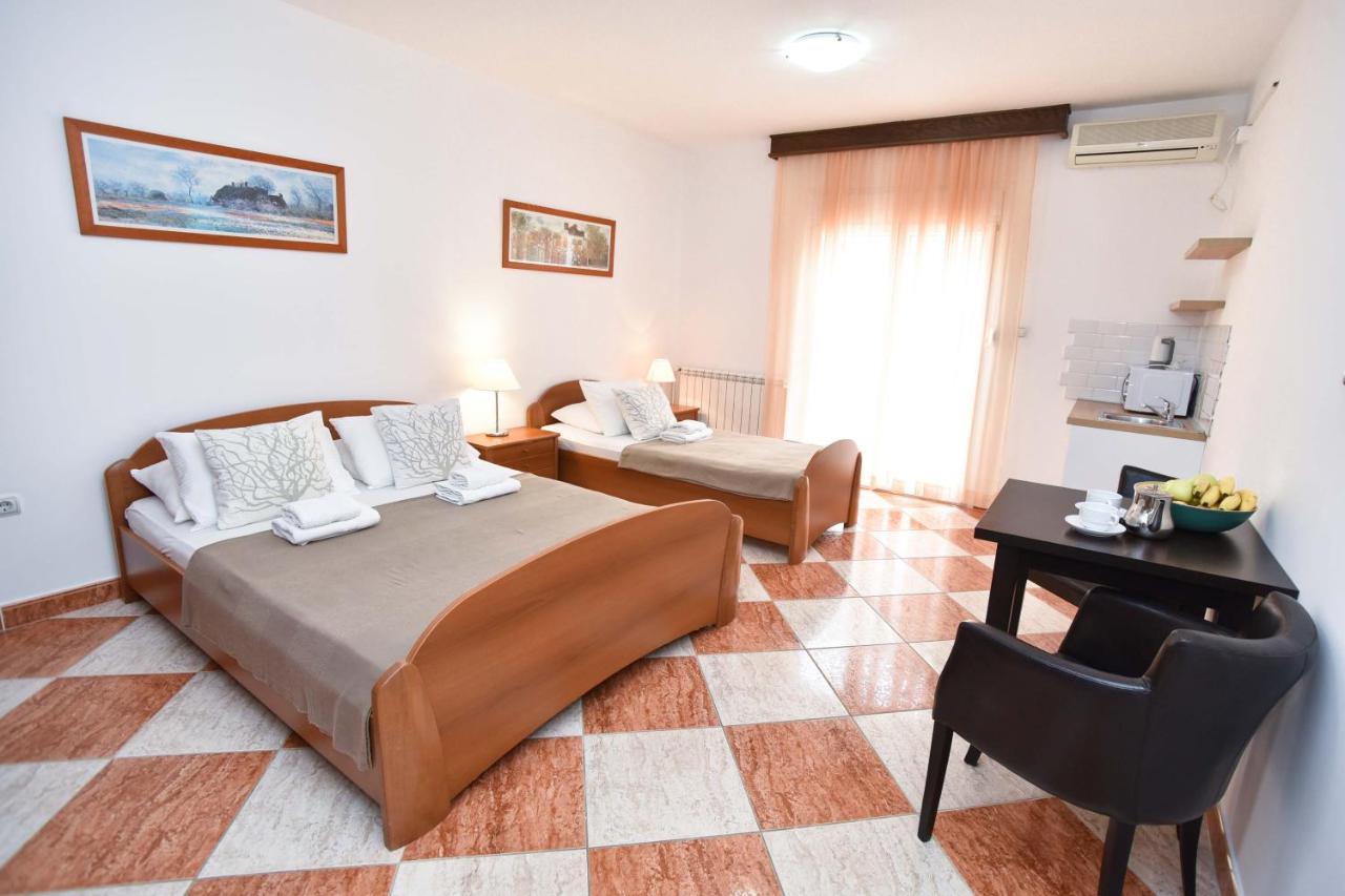 Apartments Adok Μπούντβα Εξωτερικό φωτογραφία